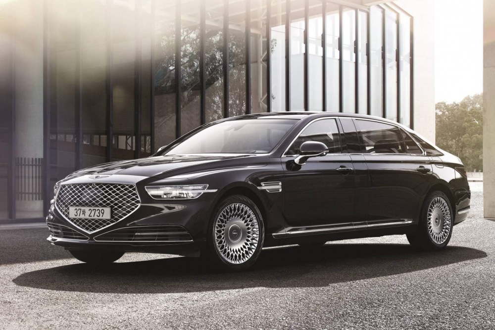 2021 جينيسيس G90 رويال 
