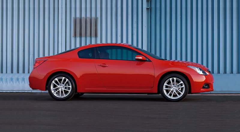 Nissan kills the Altima Coupe