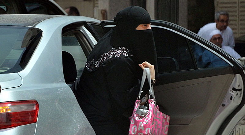 تطبيق أوبر”Uber” لسيارات الأجرة يحقق نجاحا كبيرا بالسعودية وخاصة للنساء