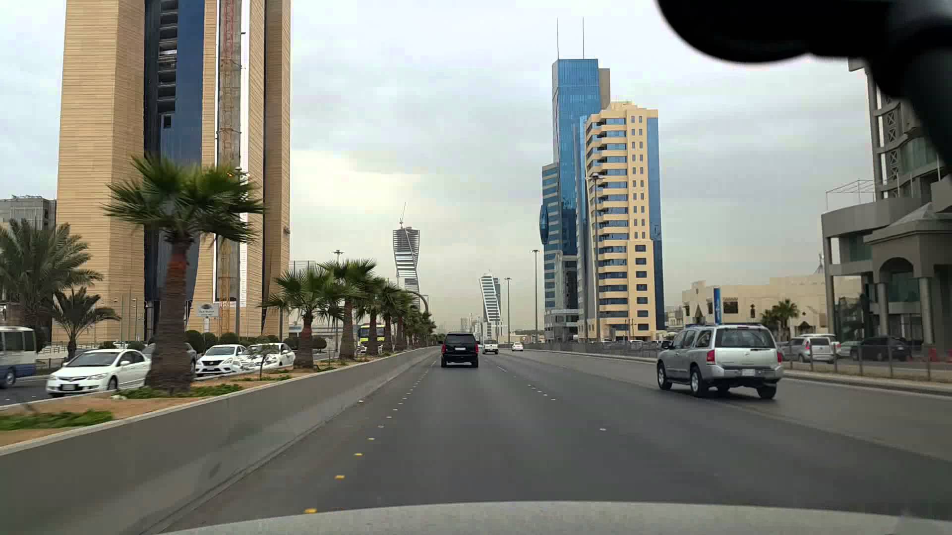 إغلاق جزئي لطريق الملك فهد بالرياض لمدة 11 يوماً
